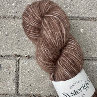 Sysleriget Alpaca Blow | Pecan Brown