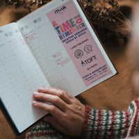 Laine Magazine | Laine Knitter's Year 2026 | Brun