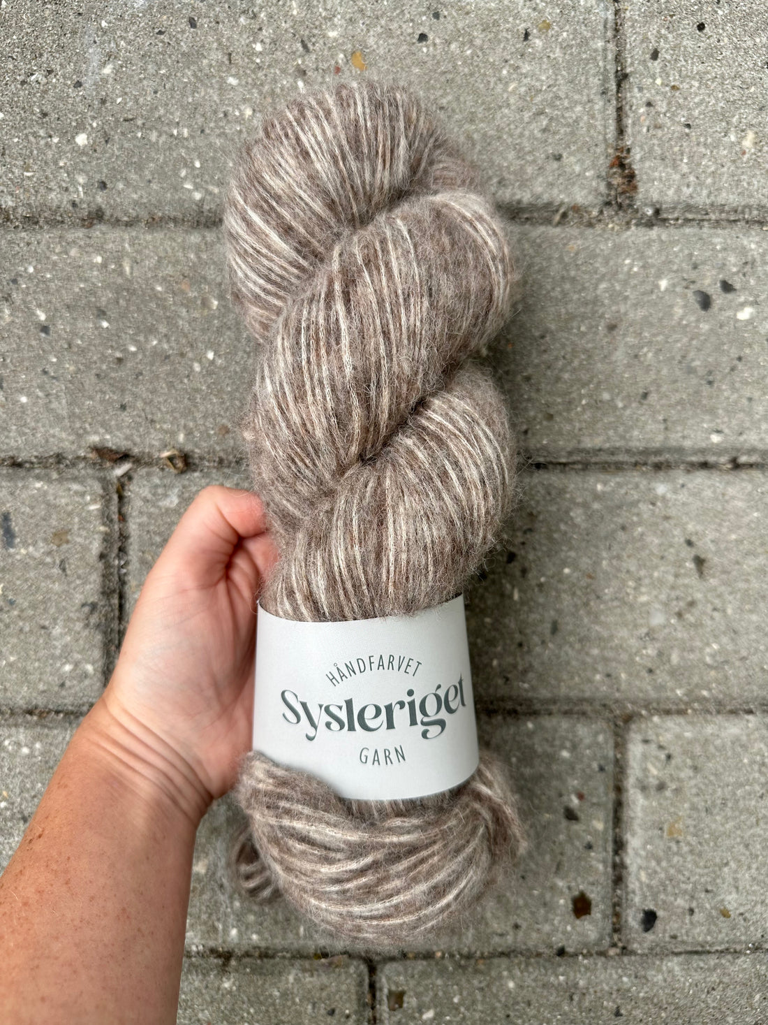 Sysleriget Alpaca Blow | Ufarvet Brun