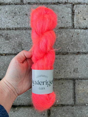 Sysleriget Silk Mohair | Neon Coral