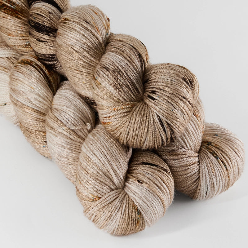 Sysleriget Merino Silk | Chocolate Chip