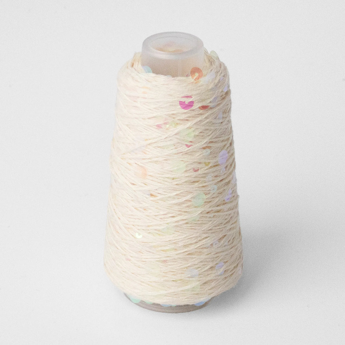 Sysleriget Sequins yarn on cotton base in the color 115 Lollipop.