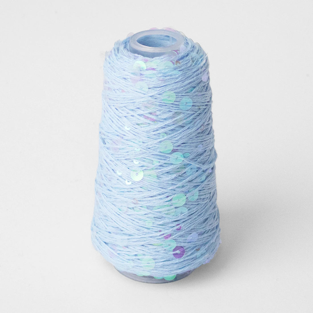 Sysleriget Sequins yarn on cotton base in the color 48 Lysblå.