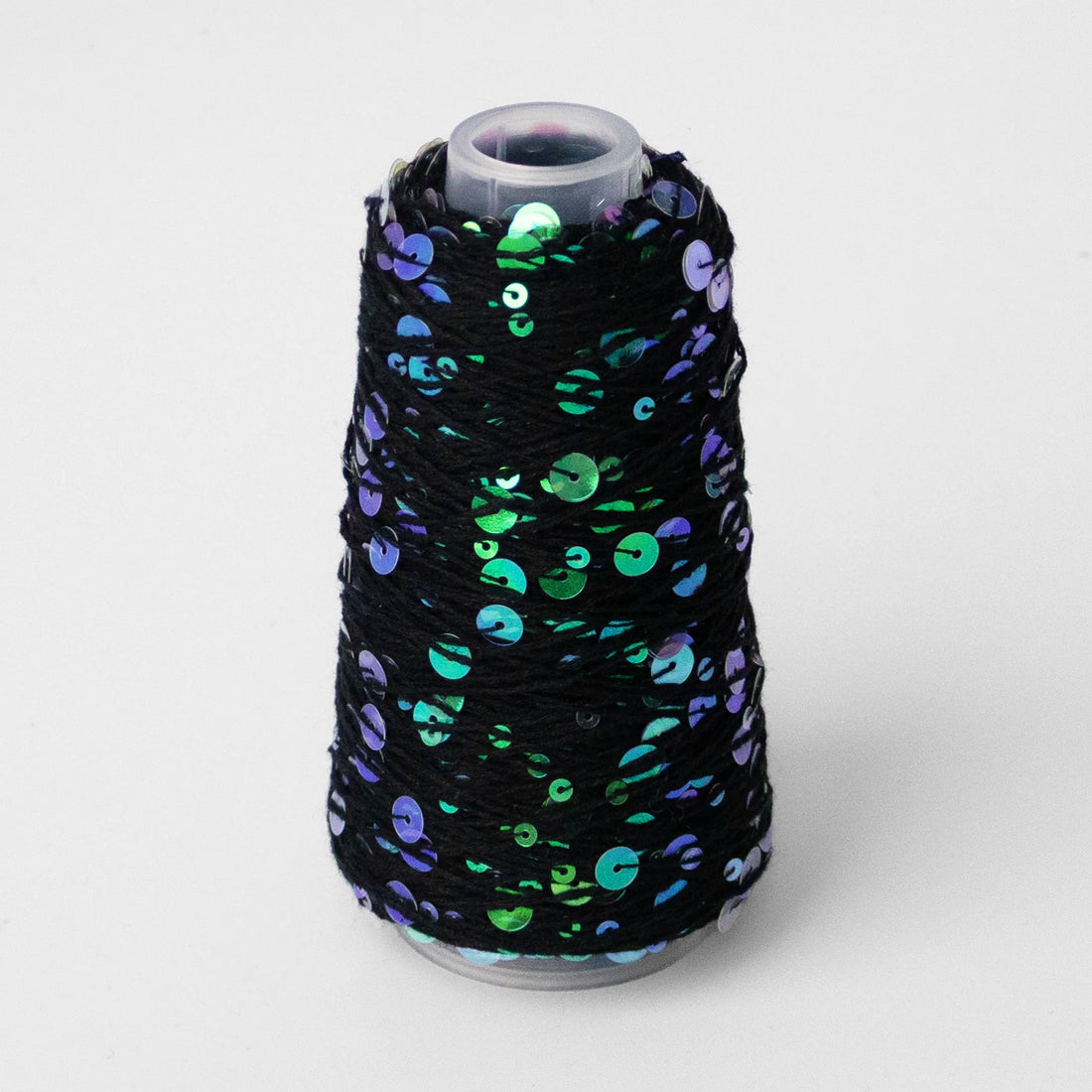 Sysleriget Sequins yarn on cotton base in the color 85 Aurora.